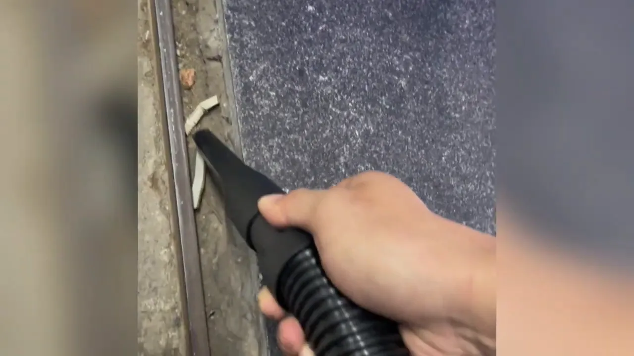 dau-hut-ke-lay-sach-manh-vo-o-ranh-cua