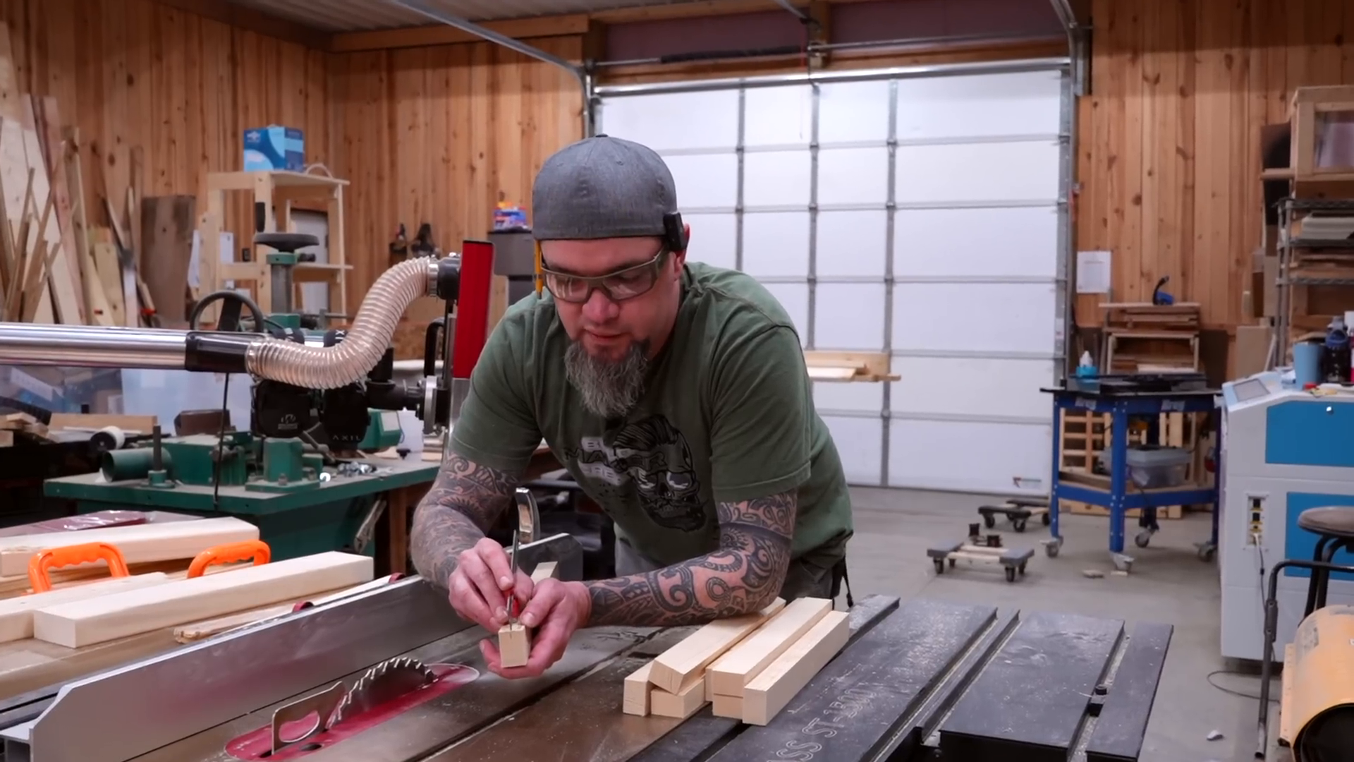 Cutting notches for the slats