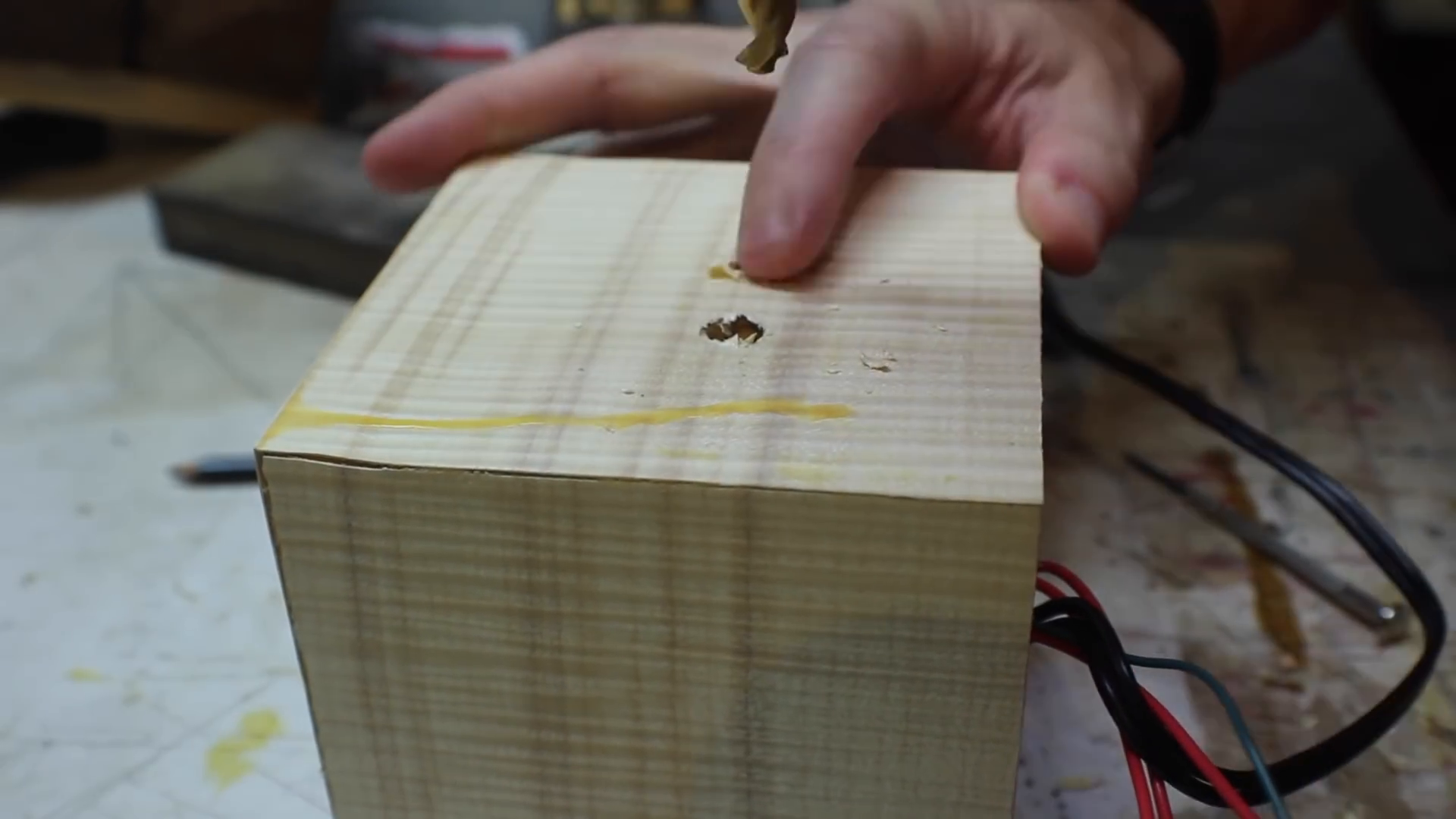 Finishing the veneer
