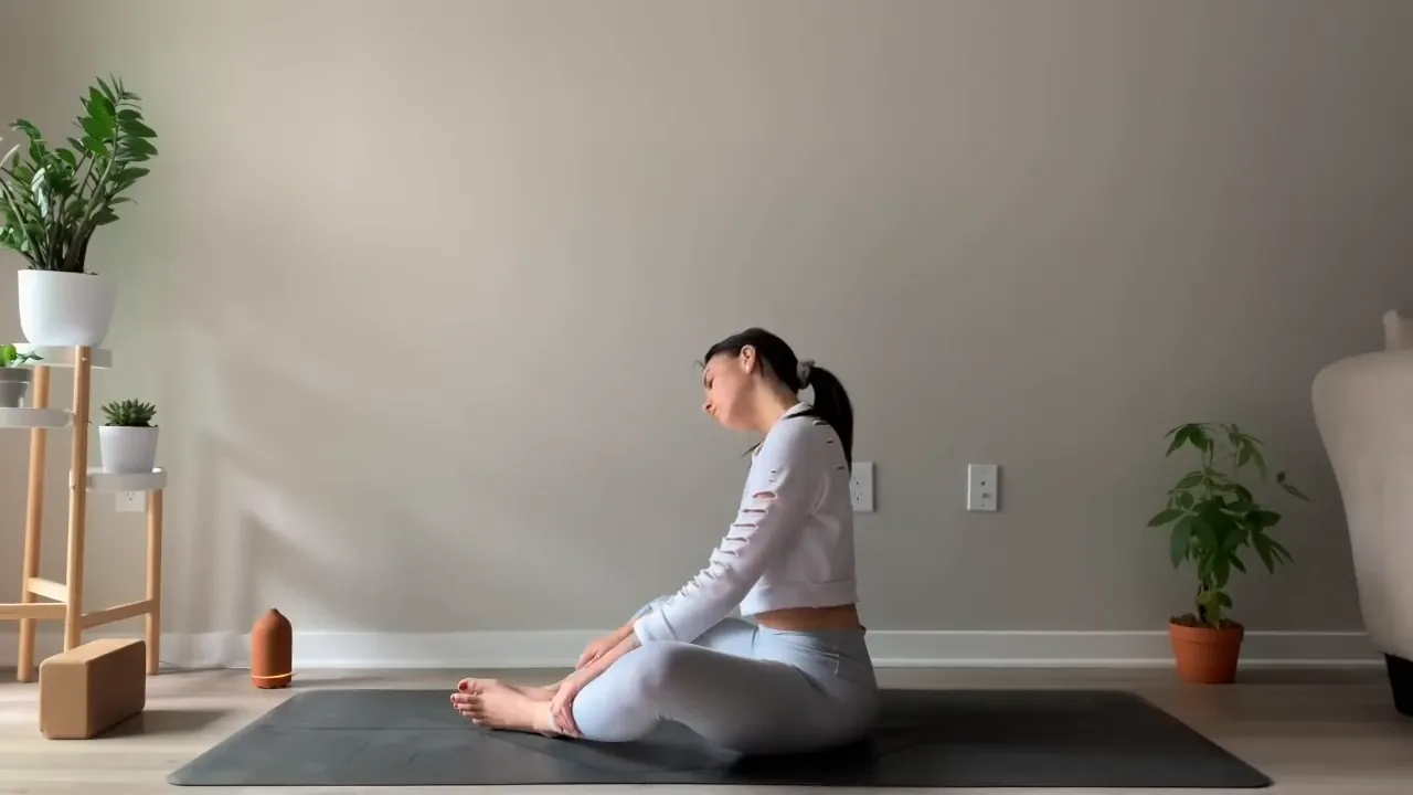 Stretching neck to the right