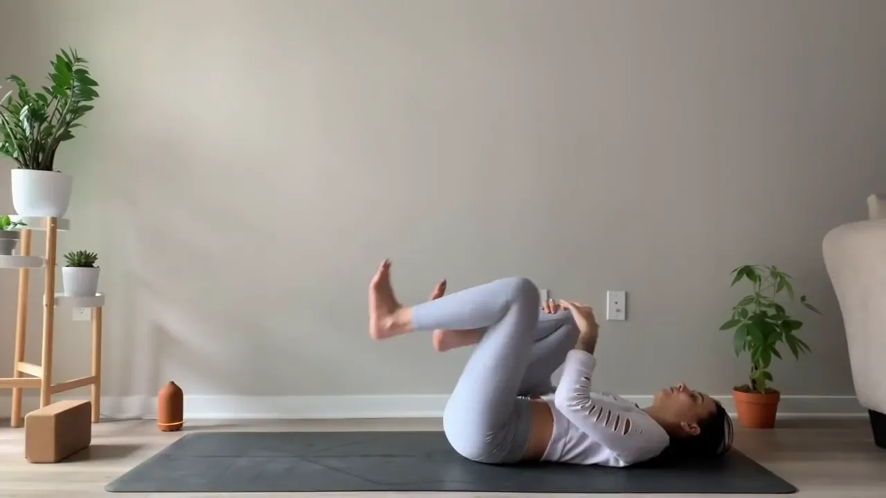 Switching sides for reclining twist