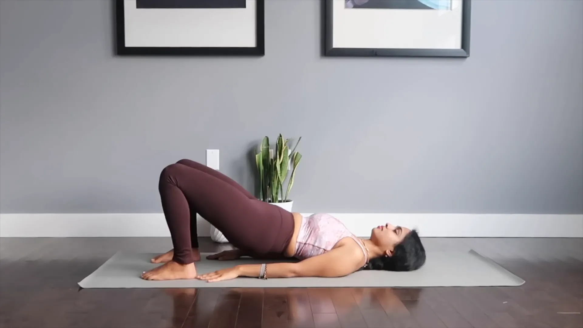 Performing Pelvic Bridge for lower abs