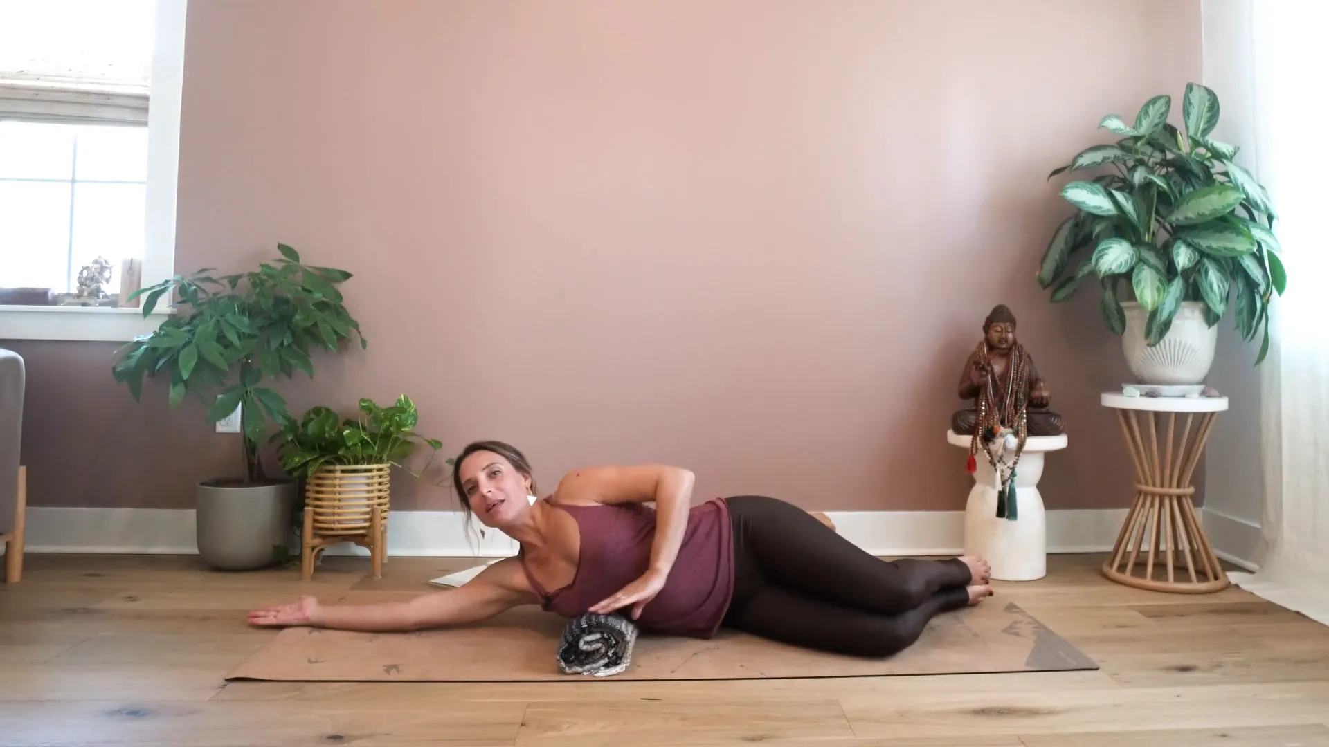 Lateral side bend supported by bolster on the right side