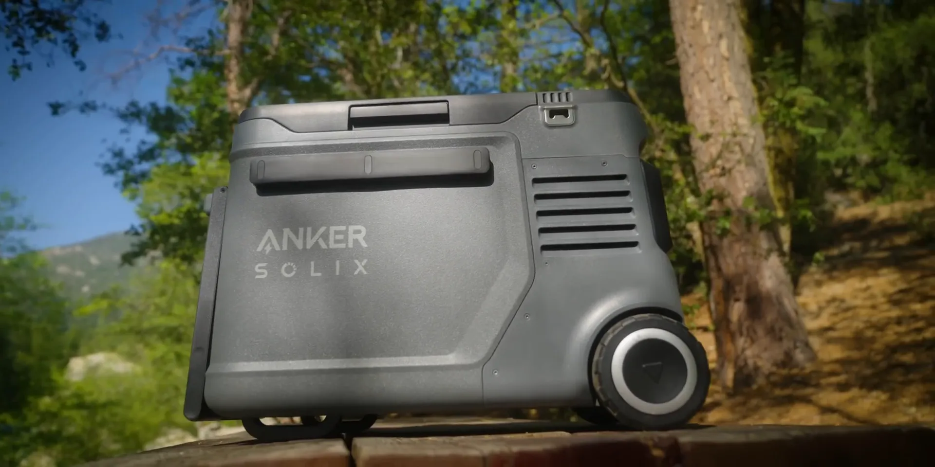 Anker SOLIX Everfrost 240L Smart Cooler