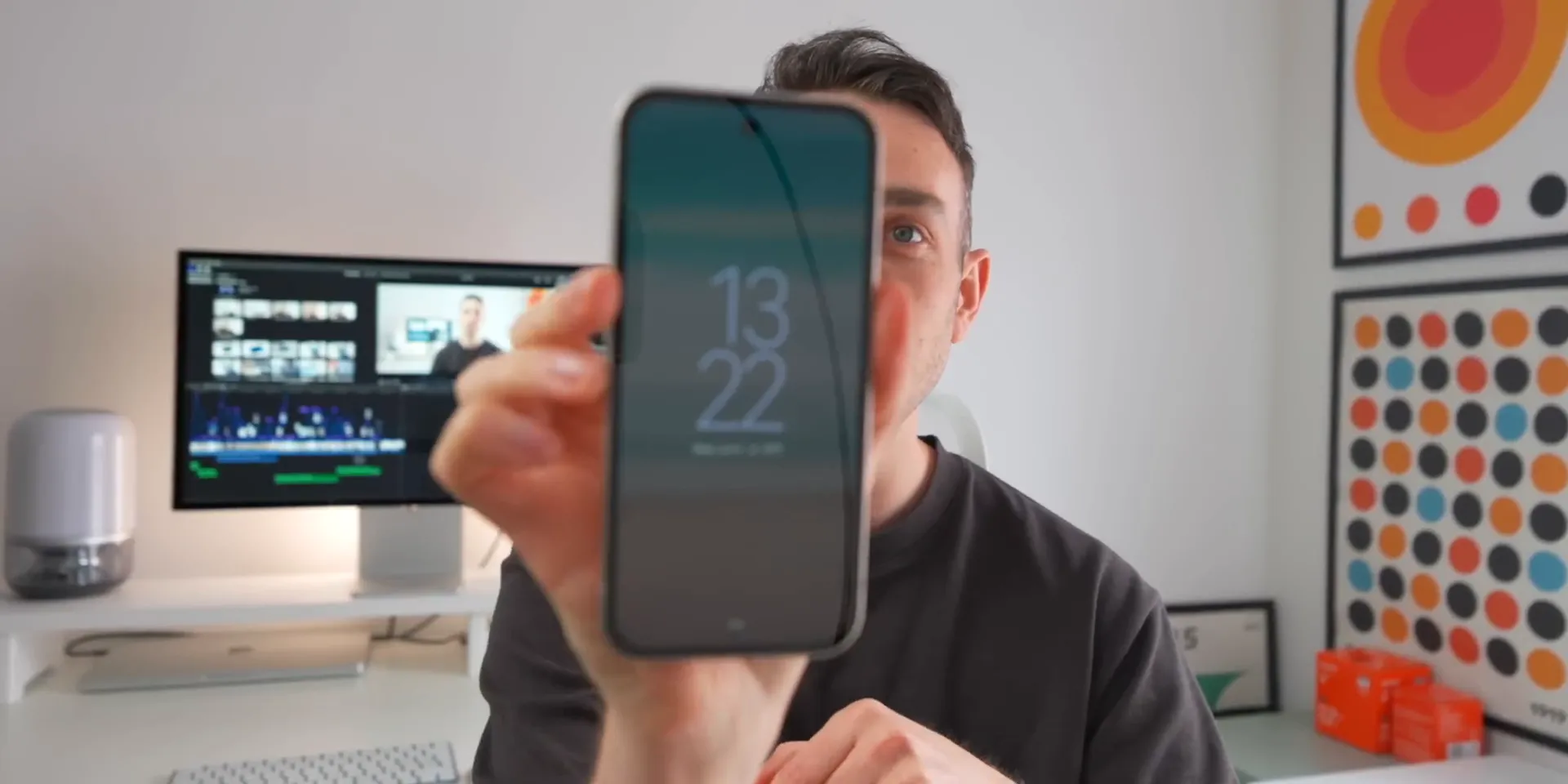 Buggy behavior of Ambient Display wallpaper on Pixel 9a