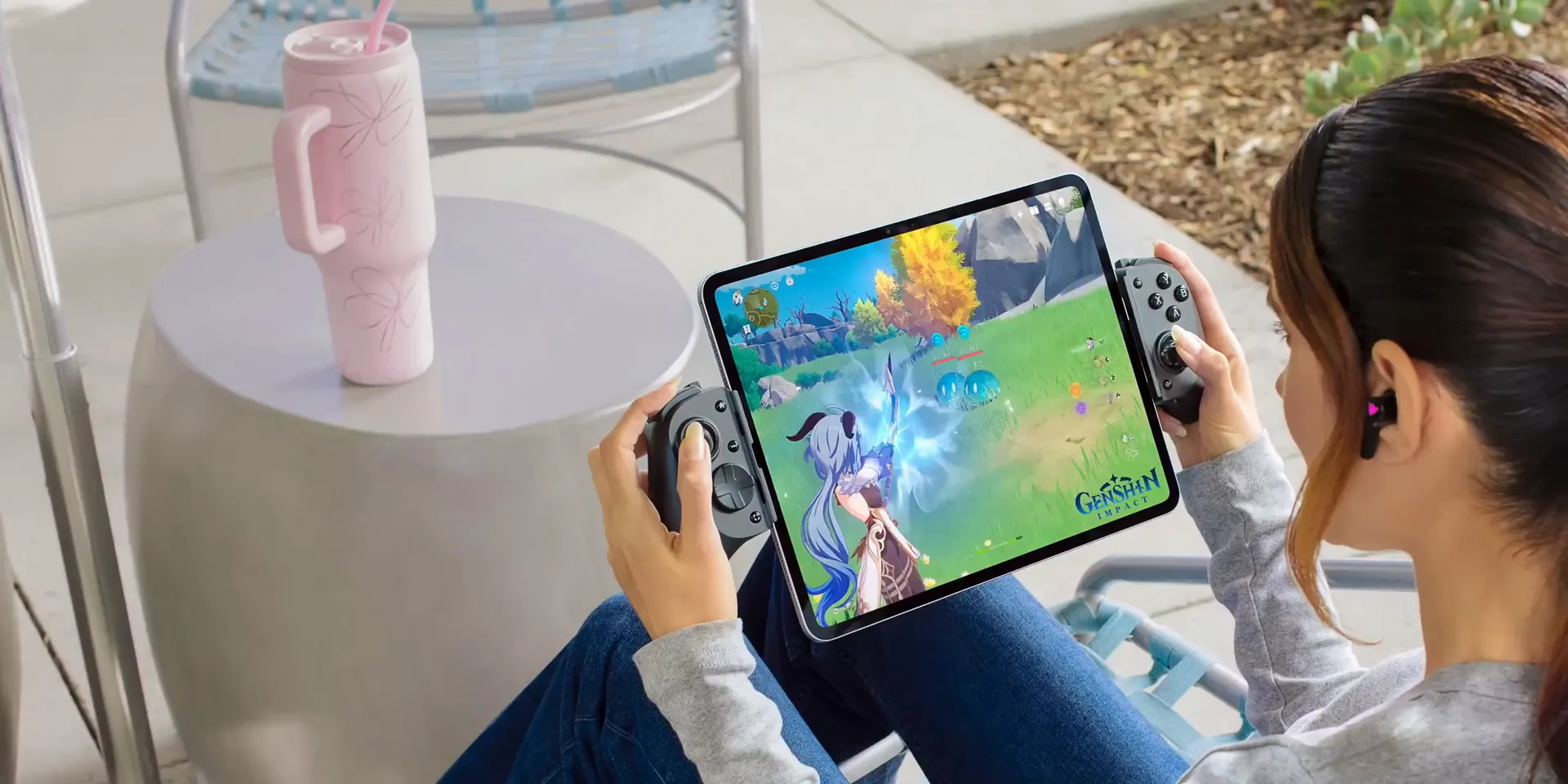 Razer Kishi V3 Pro XL for large tablets