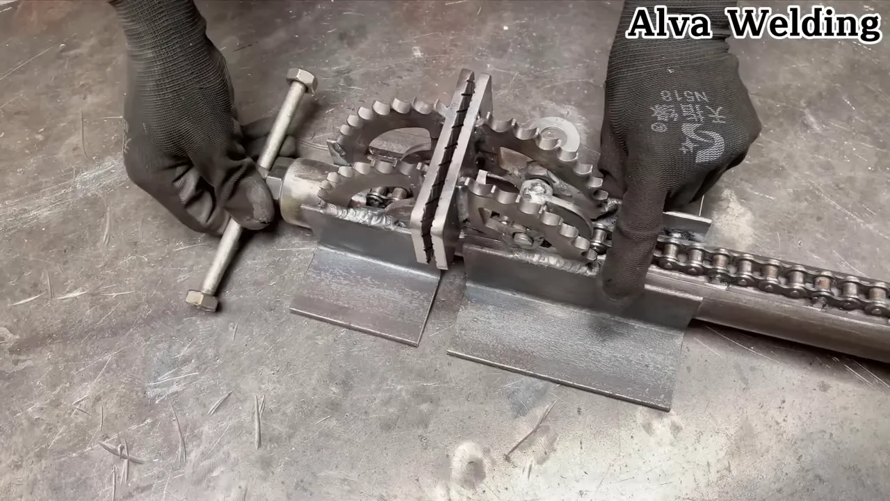 Safety gear and final inspection of clamp before first use