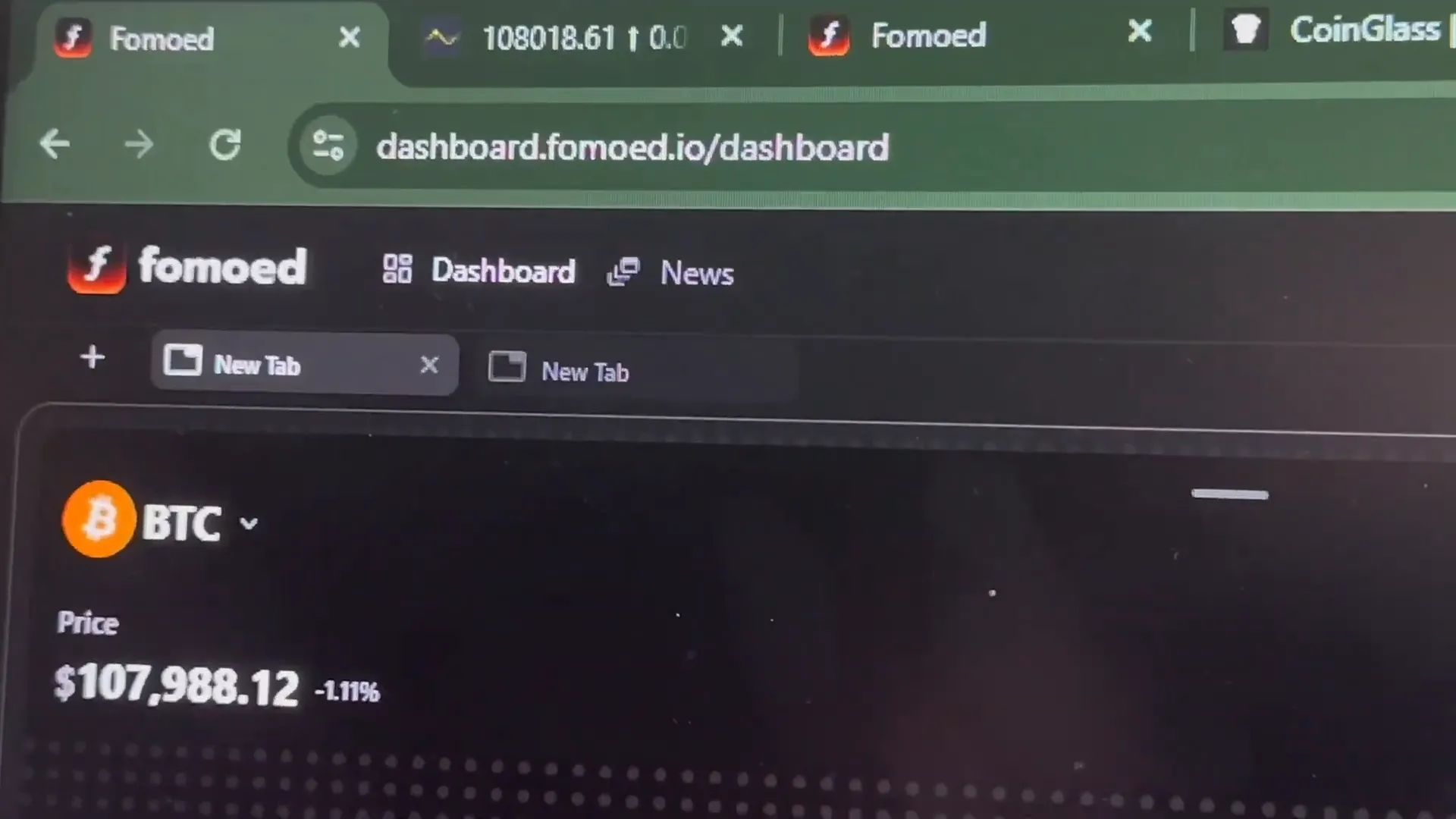 Discord trading community and FOMO.io liquidation monitoring tools