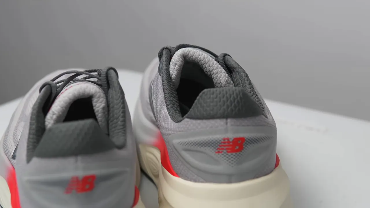 Padded collar and heel cup of New Balance Fresh Foam X More v6 showing plush heel structure