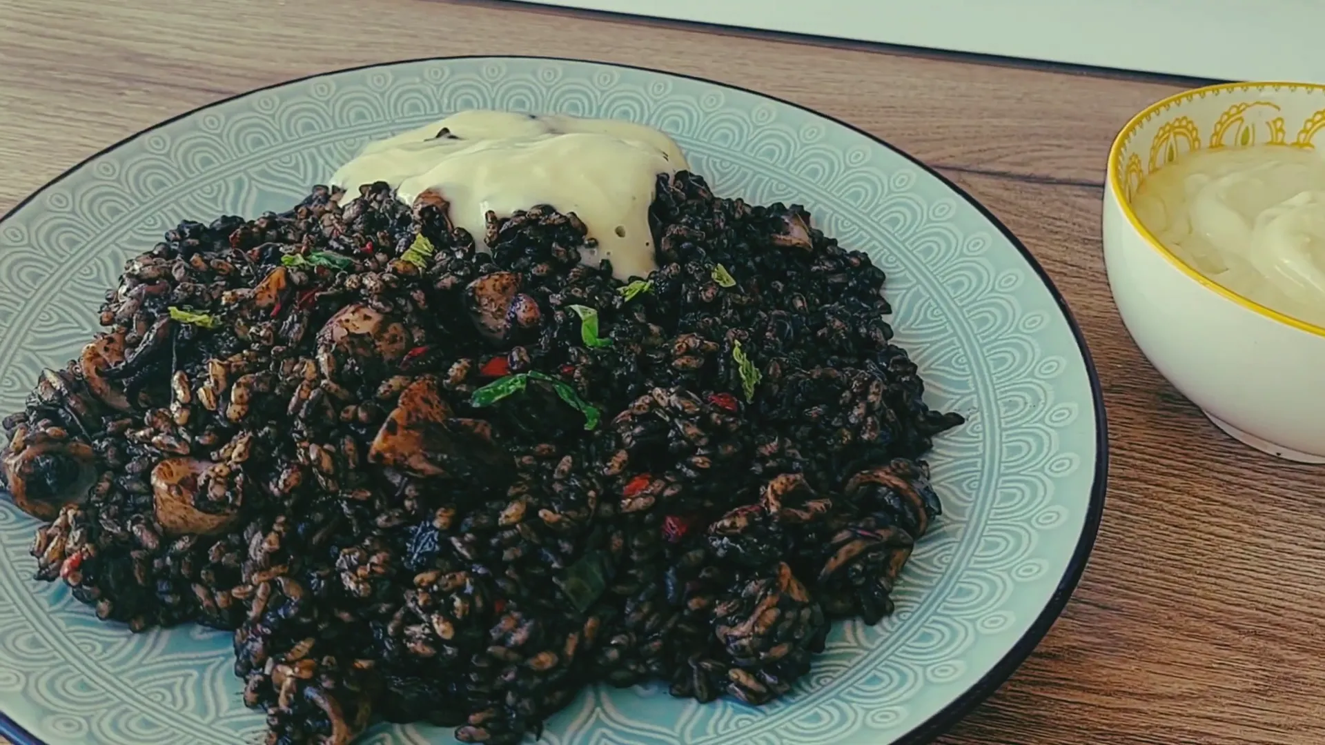 Arroz negro servido