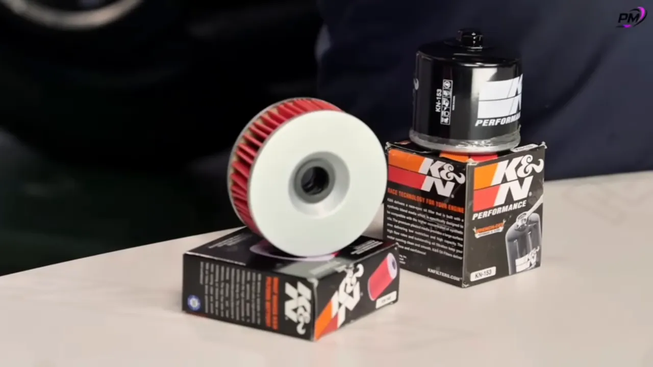 K&N oil filters and boxes showing a metal canister and cartridge element