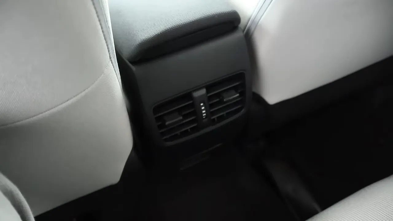 Rear air vents between the front seats on the Toyota Corolla Cross