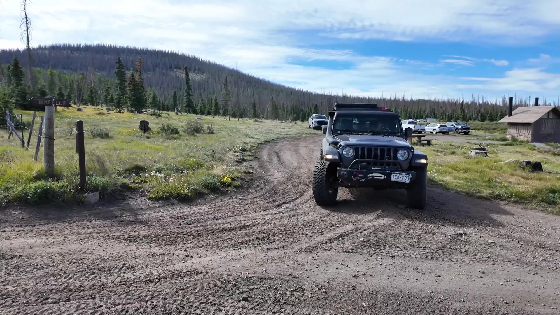 Trailhead picnic table and restrooms at start of Wheeler Geological Area