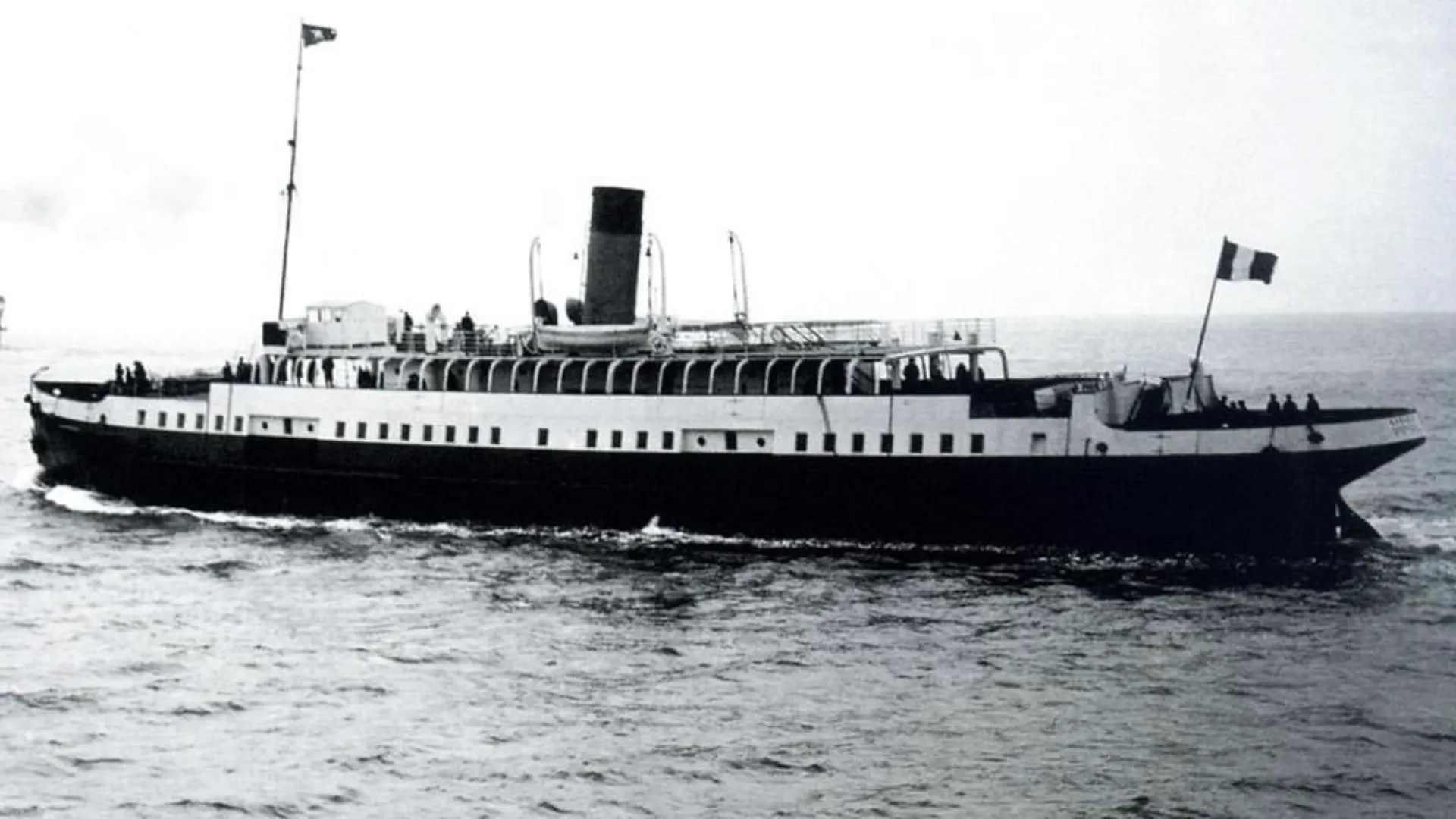 Cherbourg community mourning Titanic disaster