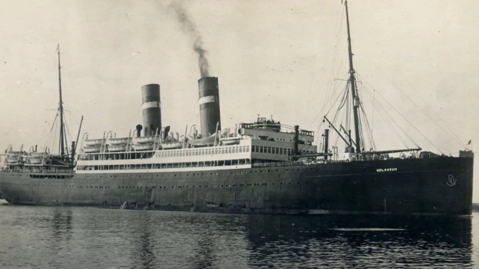 Volendam welcoming passengers after the war