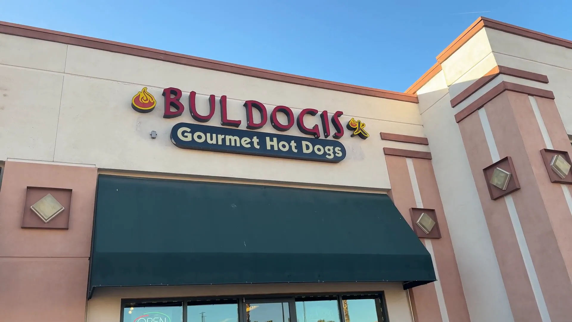 Bulldogis exterior