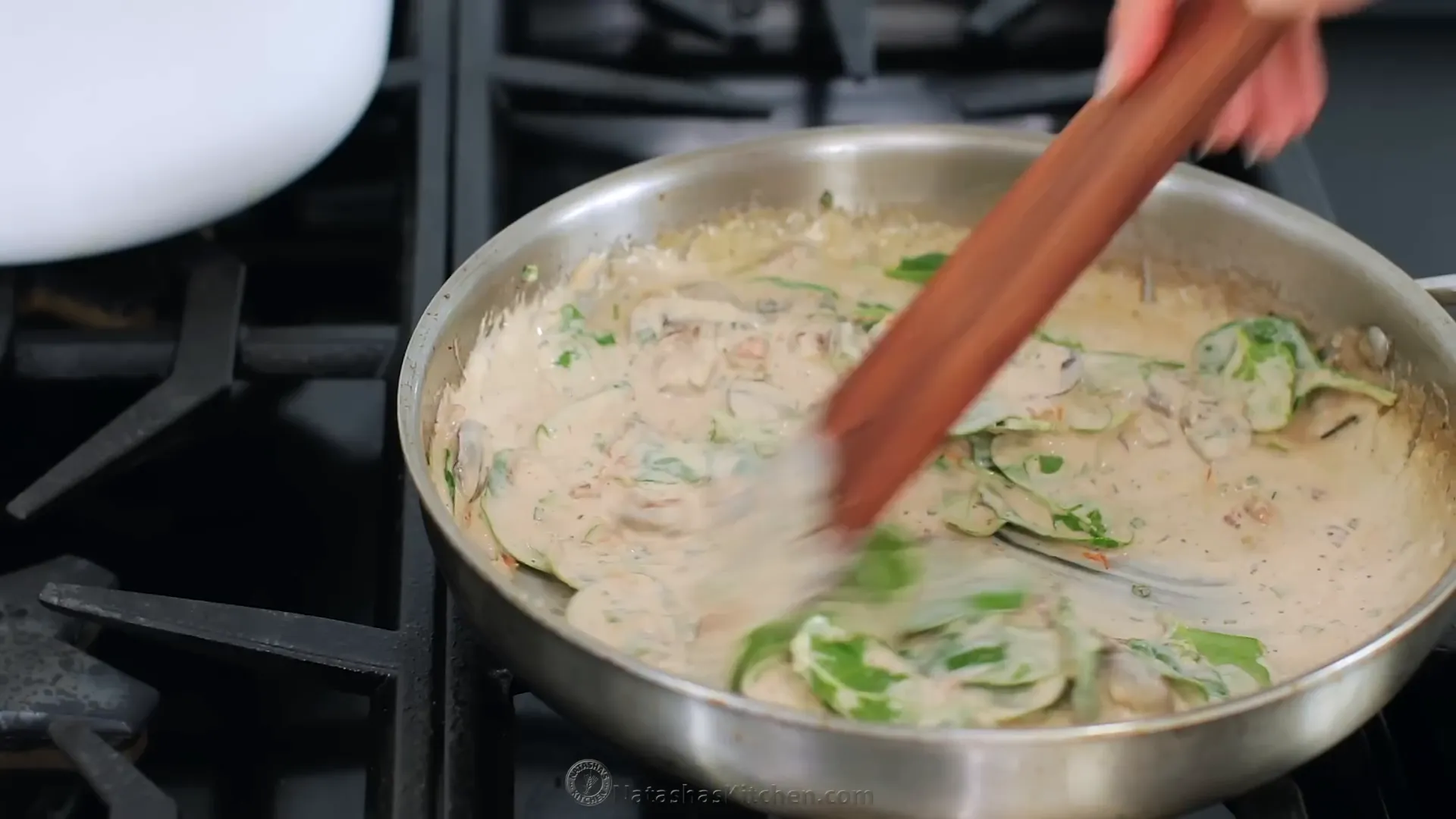 Adding spinach to sauce