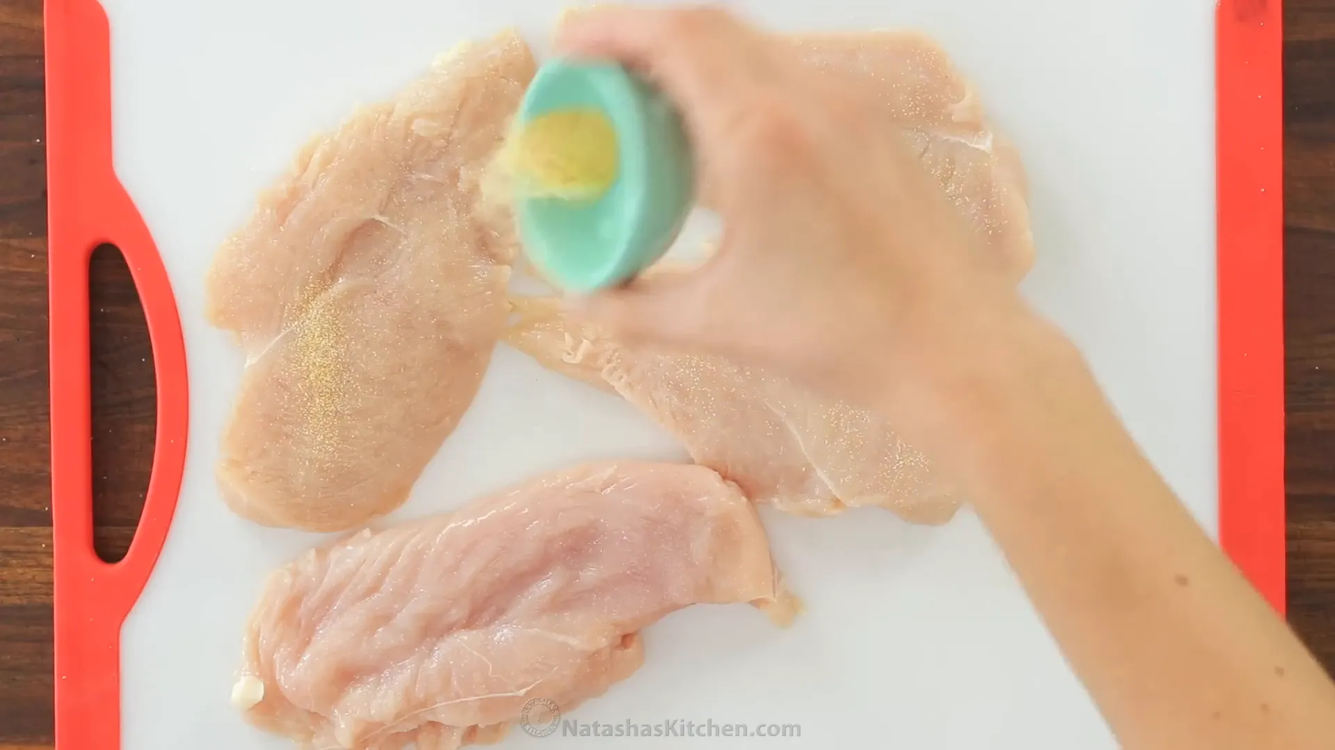 Seasoning chicken
