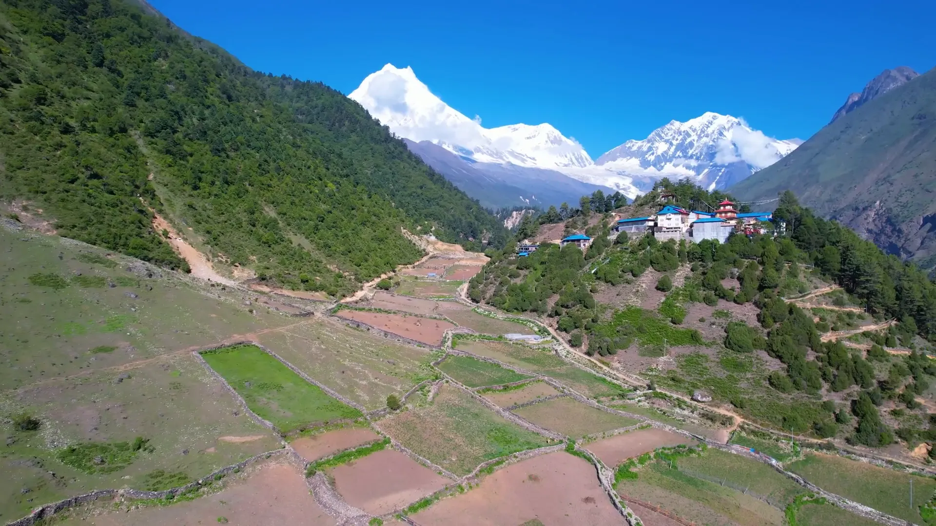 First View of Manaslu