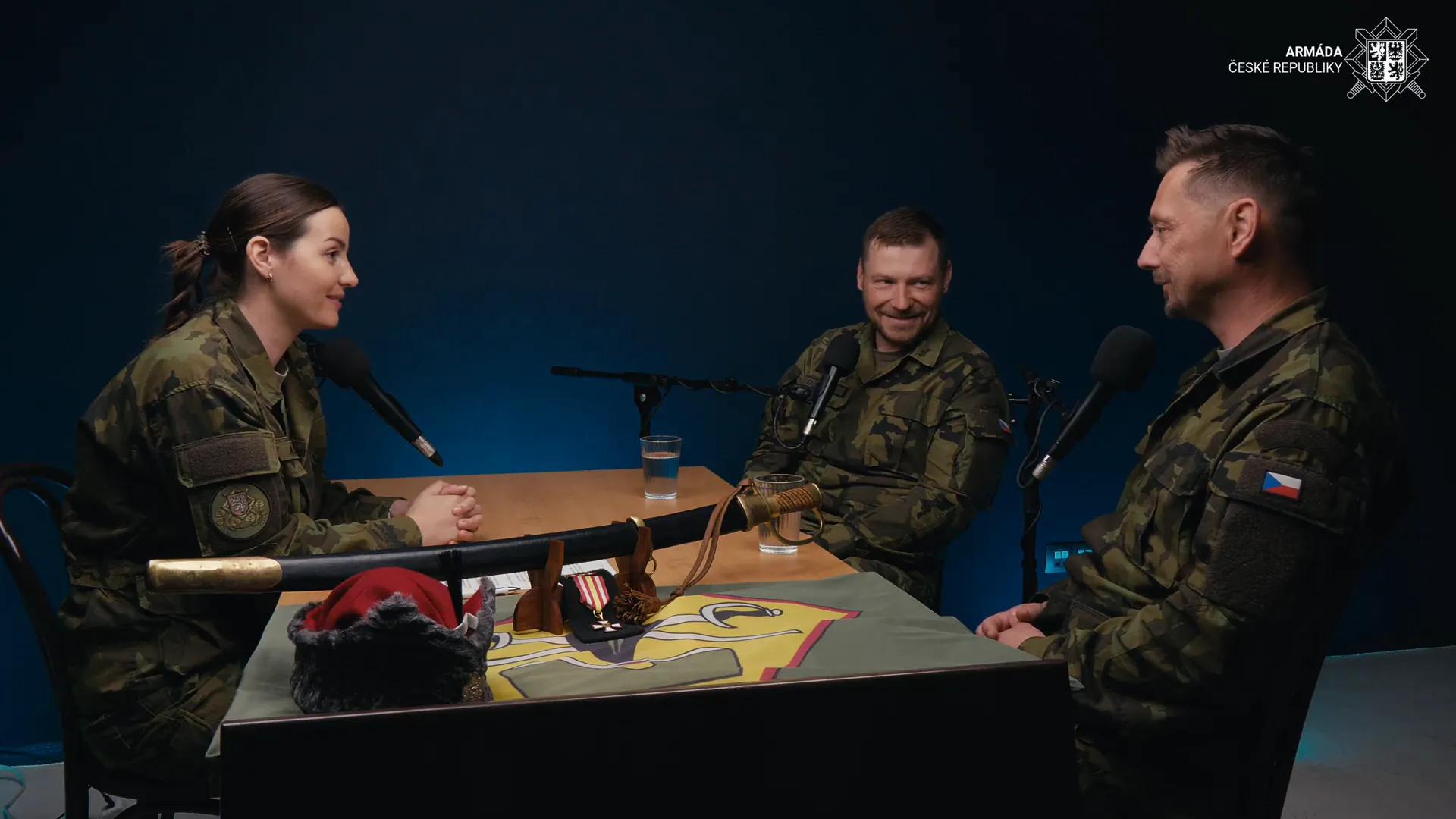 Vojáci chránící základnu před raketovými útoky