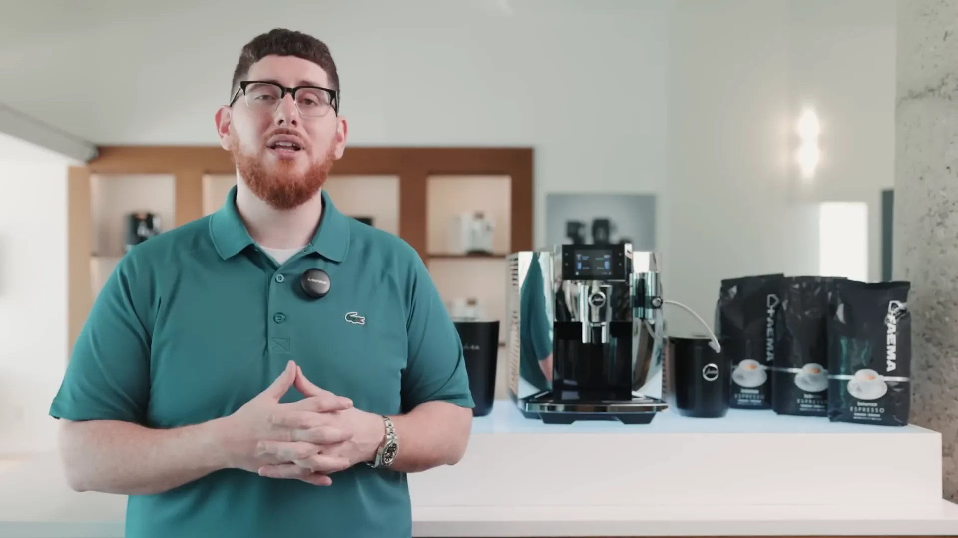 Cafetera Jura E8 en uso