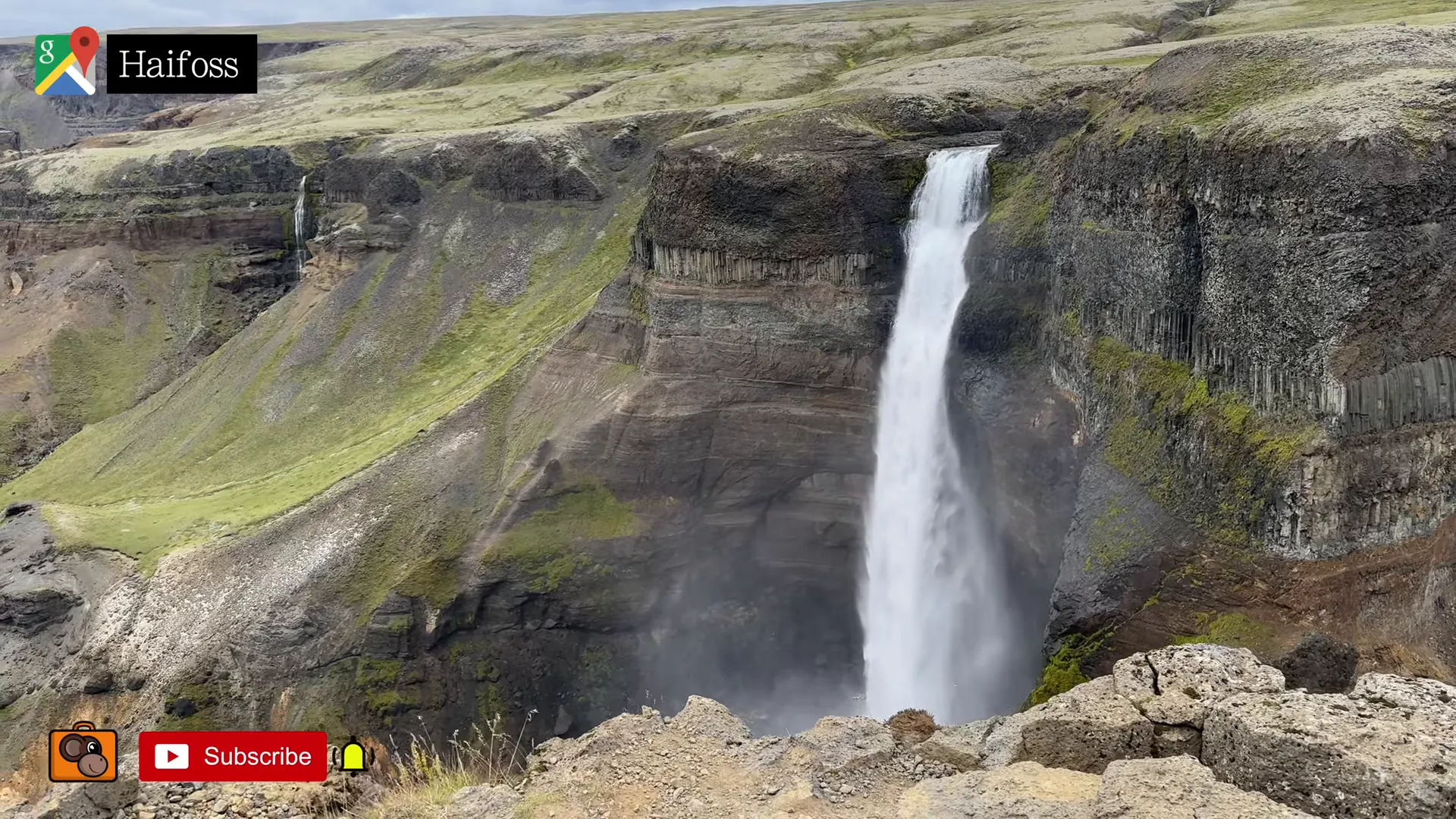 Seljalandsfoss waterfall