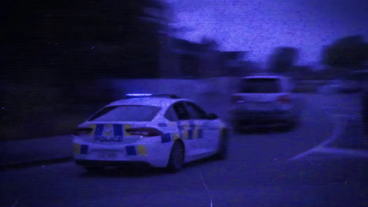 Representation of people taking refuge inside the prayer hall