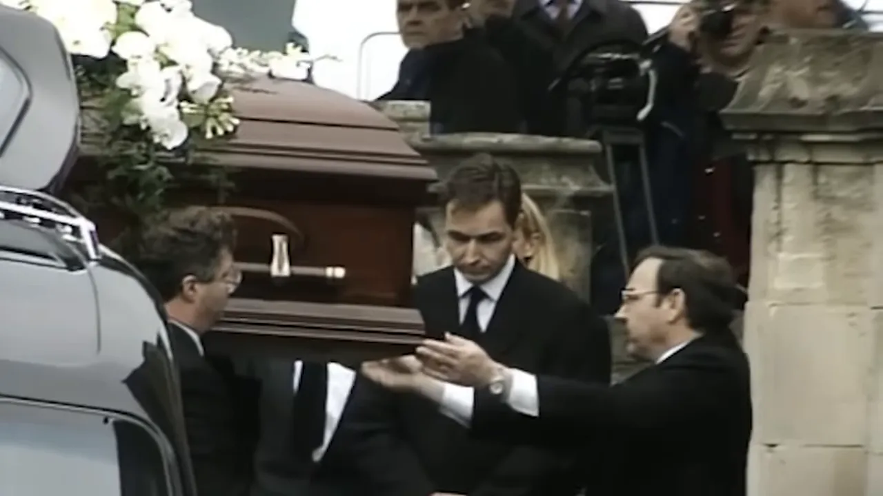 Mourners gather as Jill Dando's coffin is brought to the church