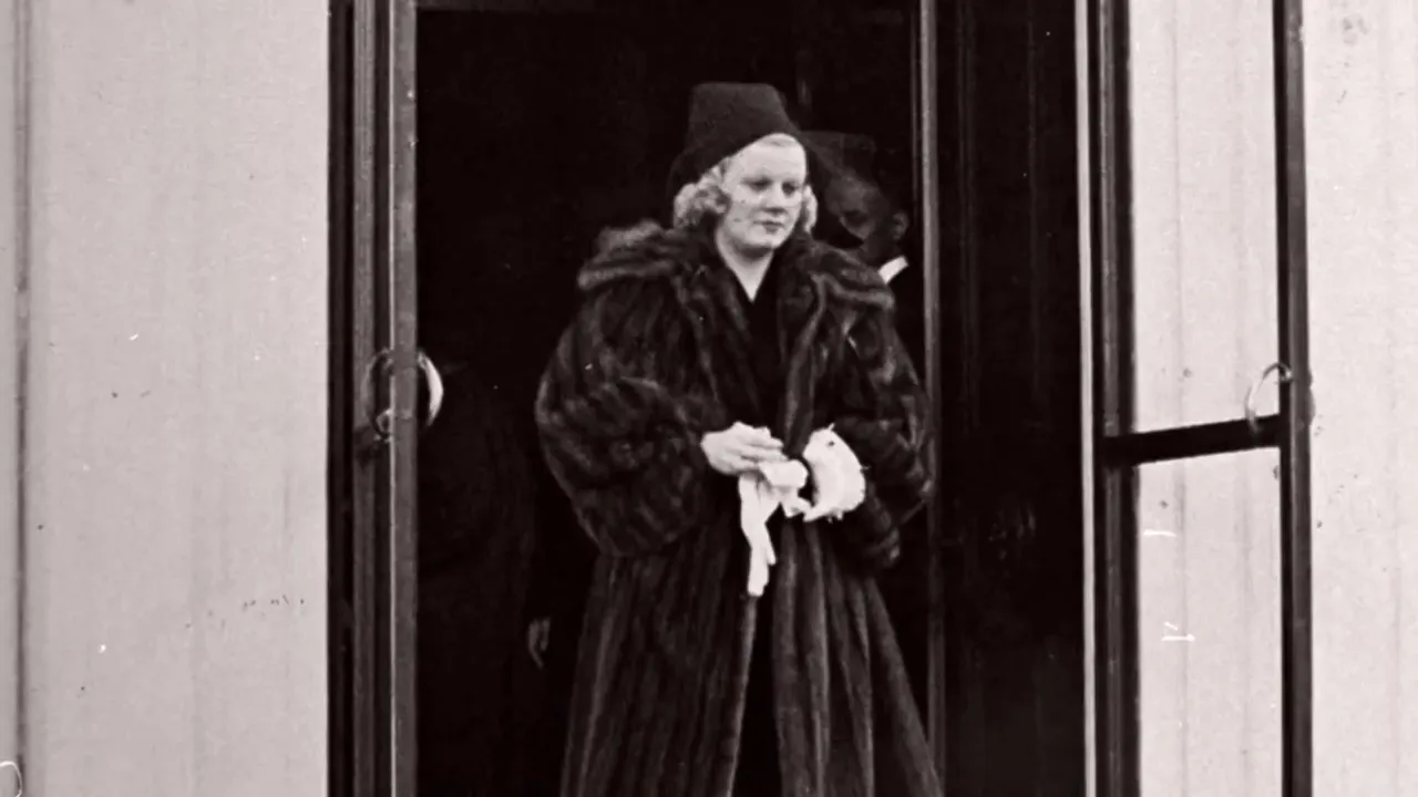 Jean Harlow in hospital