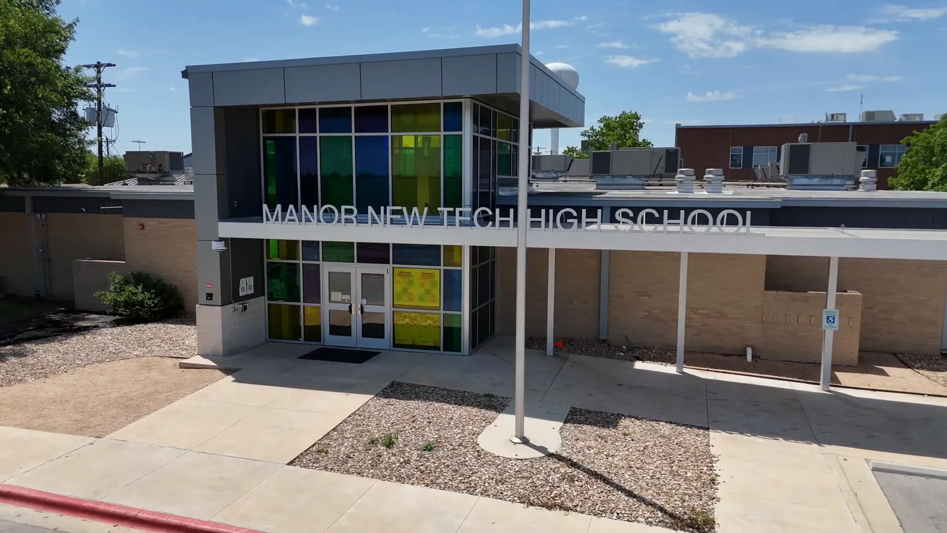 Manor vs Georgetown school district comparison