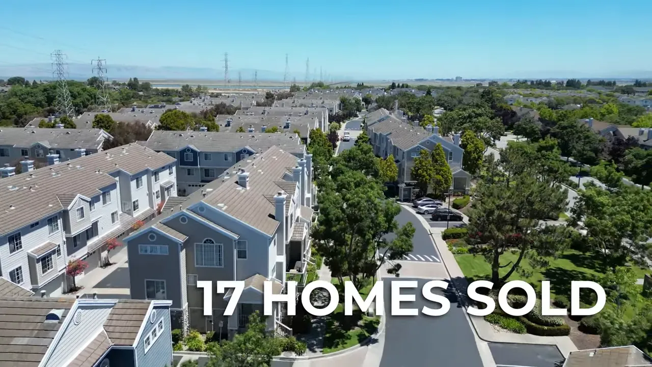 Aerial view of Redwood Shores neighborhood with “17 homes sold” overlay