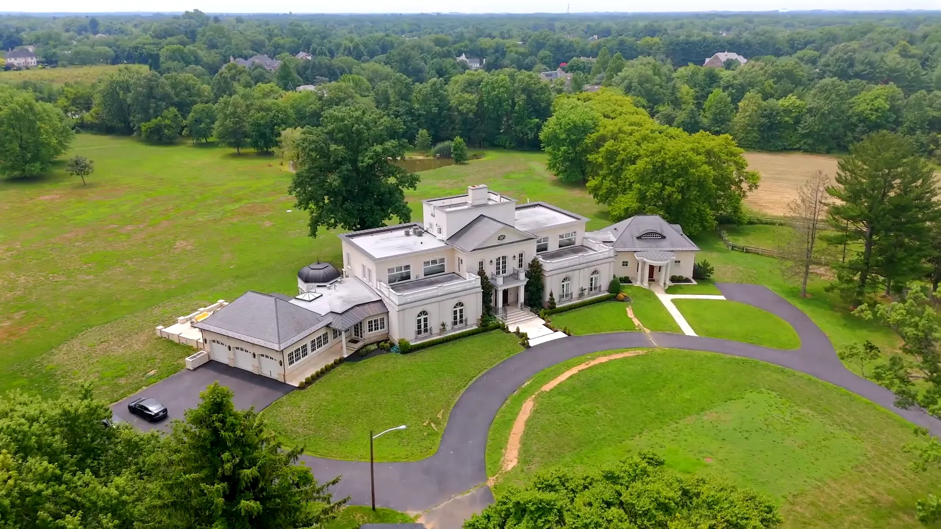 Exterior view of 326 Tom Brown Road