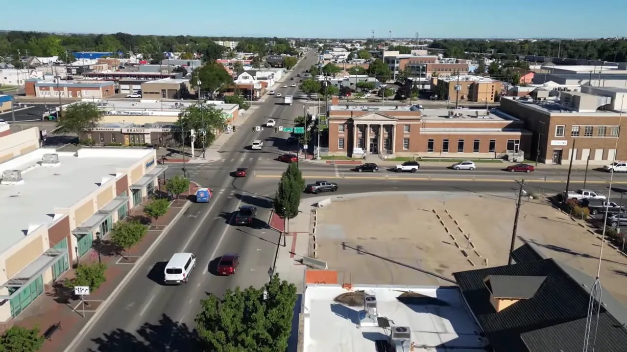 Historic downtown Nampa street view with storefronts and lamp posts