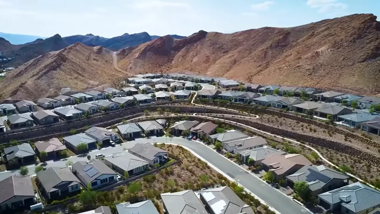 Las Vegas community with text showing one thousand dollar client insurance bill