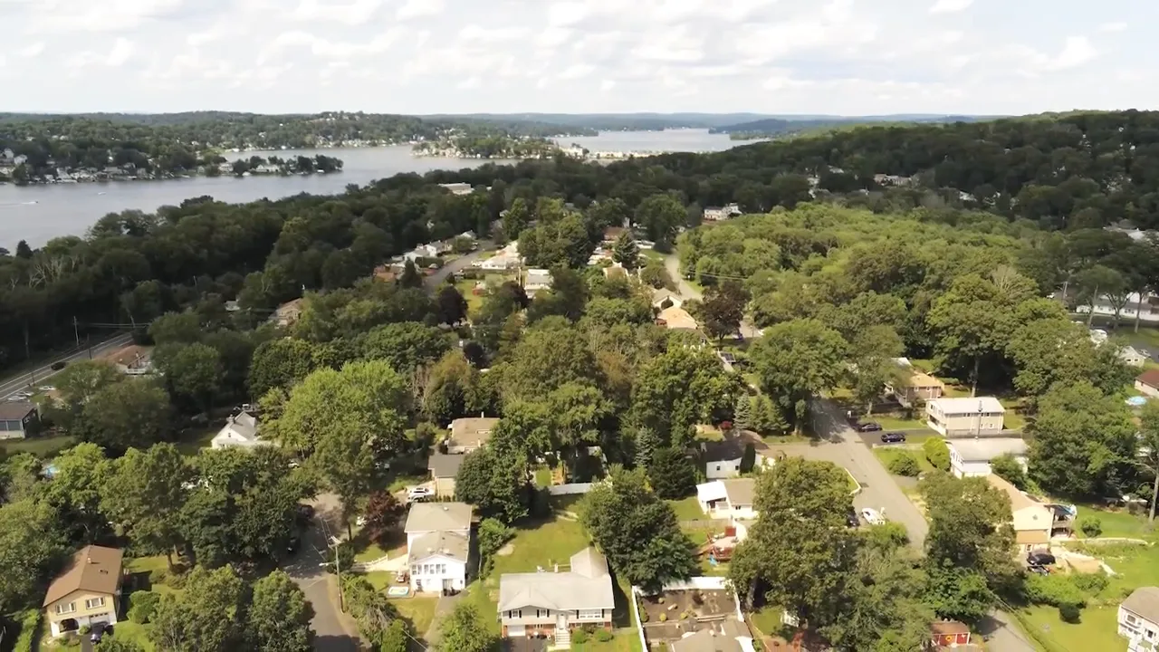Clear aerial view of Landing, Roxbury Township neighborhoods with Lake Hopatcong in the distance