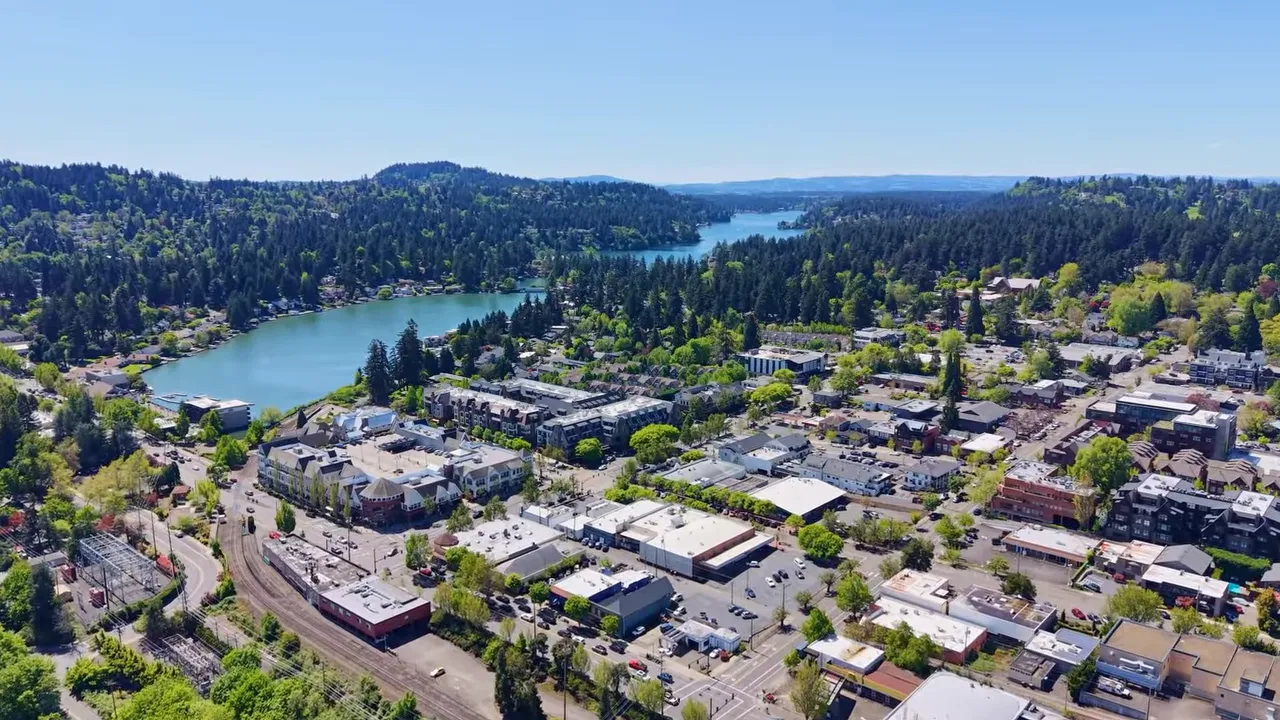 Aerial view of Lake Oswego lakeside neighborhoods and streets