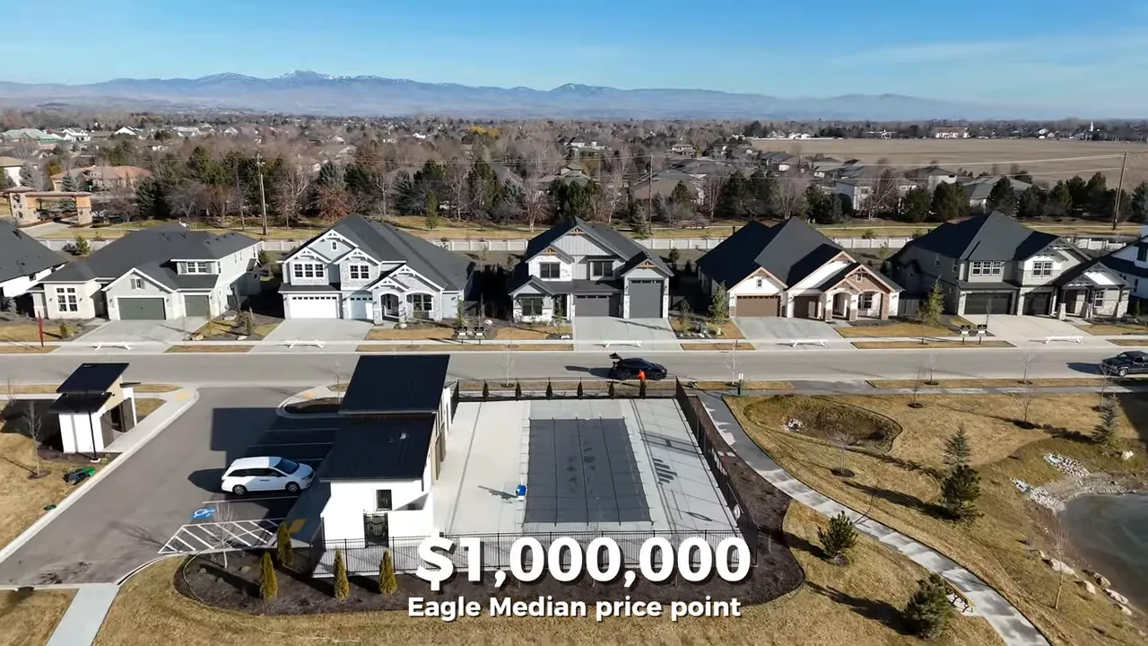Luxury home neighborhood in Eagle, Idaho near the $1 million median price point