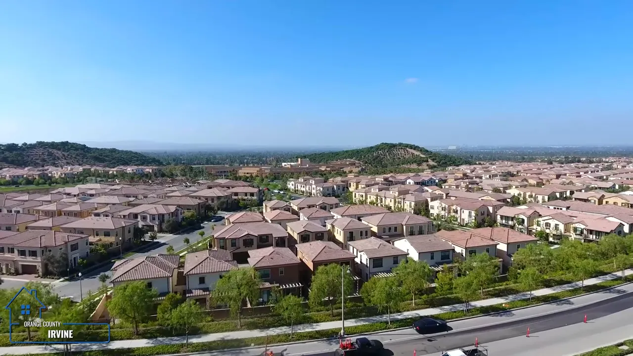 Aerial view of Irvine, California neighborhoods with planned housing communities