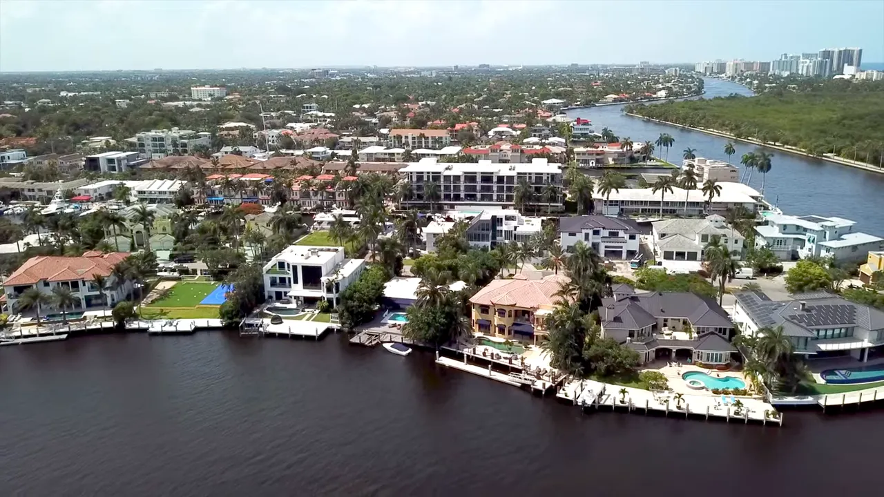 Aerial shot of Coral Ridge waterfront with private docks, canals and the Intracoastal Waterway