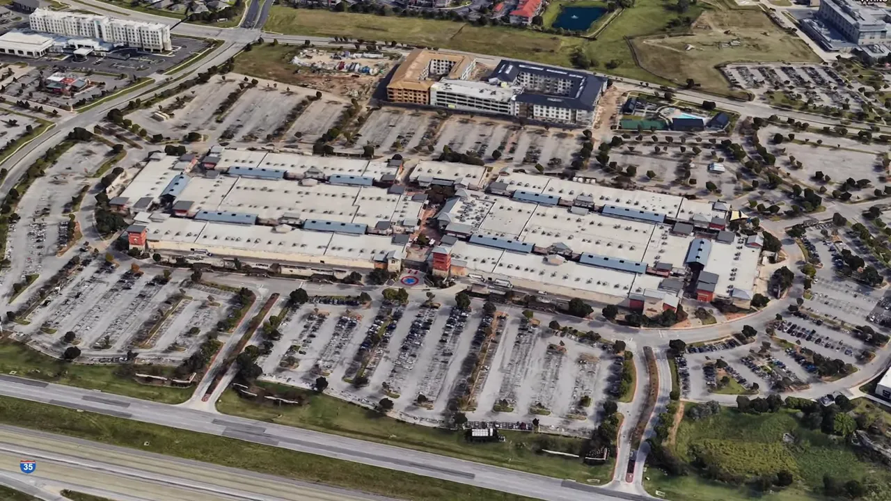 Aerial view of retail shopping area in Round Rock TX