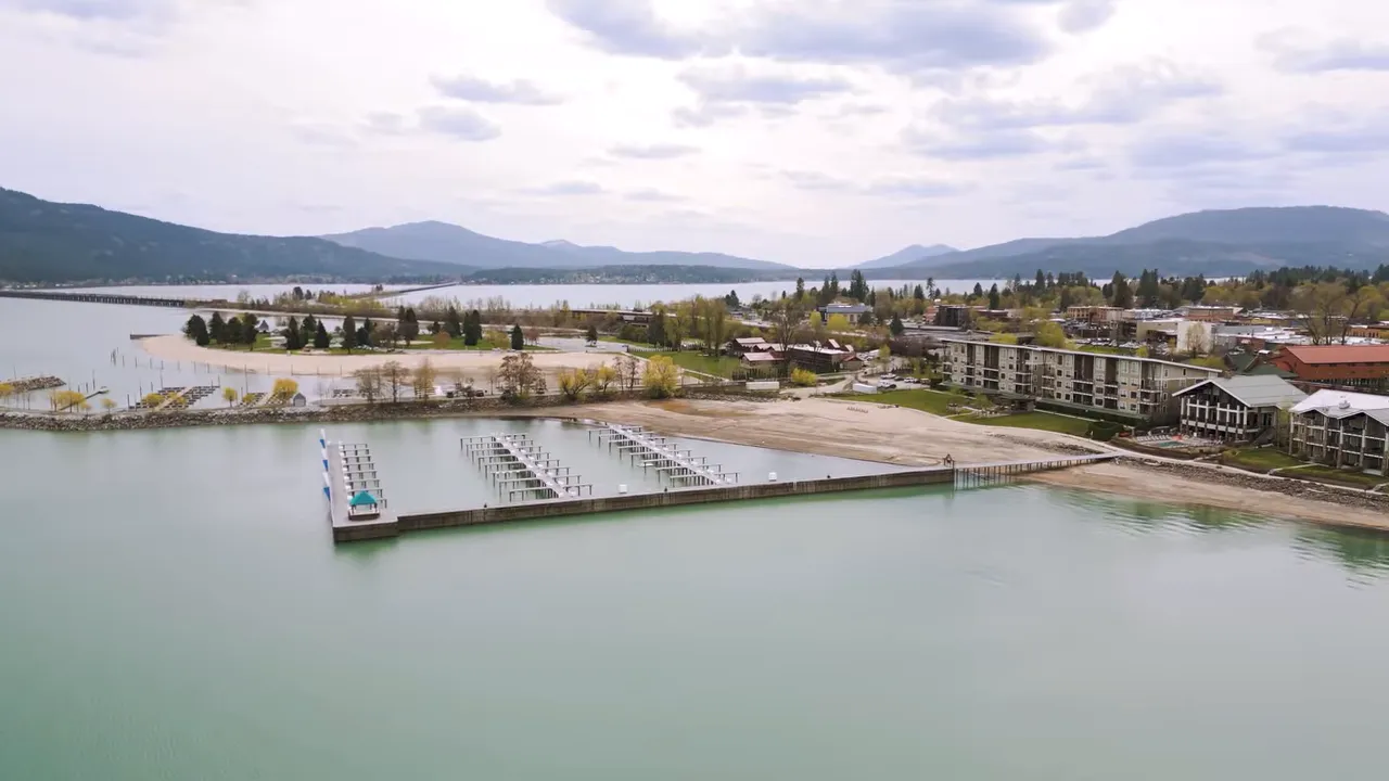 Aerial view of waterfront homes and Coeur dAlene lake