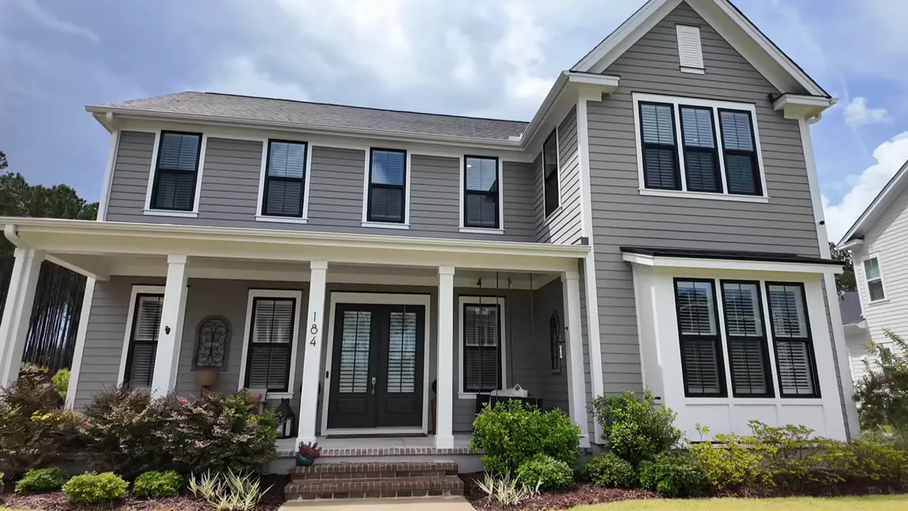 New home construction progressing in a Summerville neighborhood