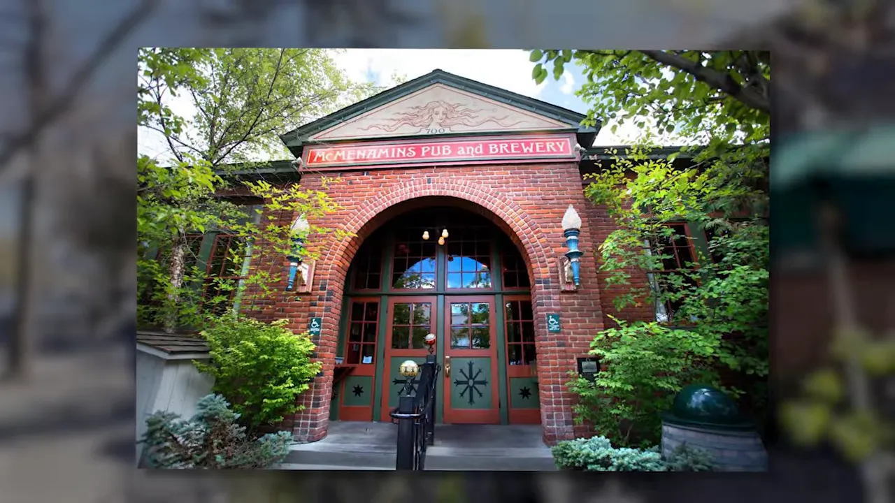 McMenamins Pub and Brewery entrance with brick archway in downtown Bend Oregon