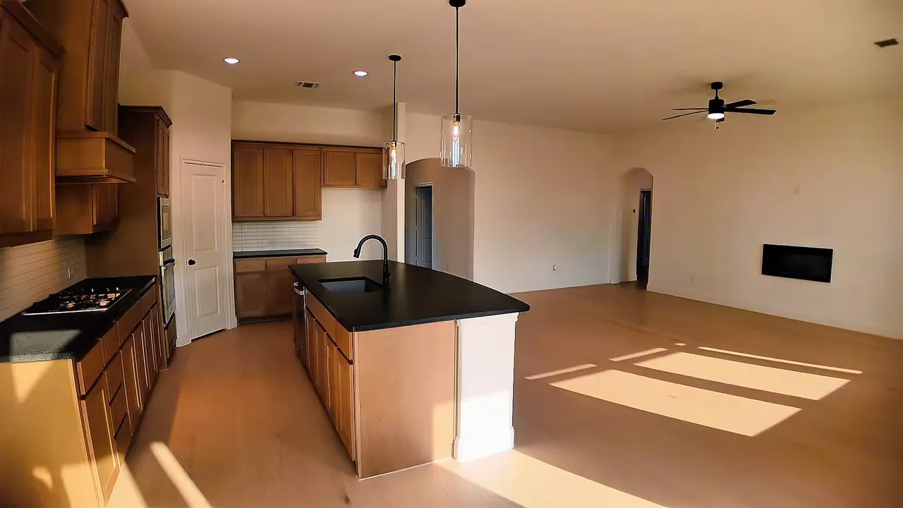 luxury new construction in Dallas TX