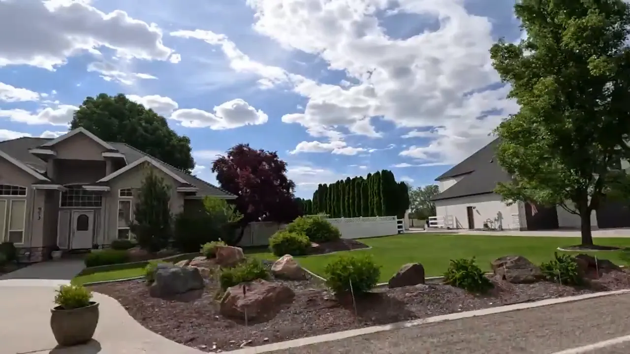 Large landscaped homes on spacious lots in Caldwell area