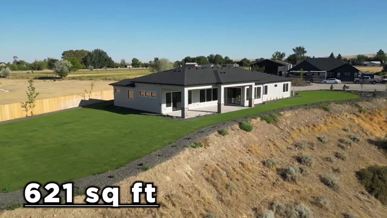 Note showing 621 square foot covered patio and 1,056 square foot garage