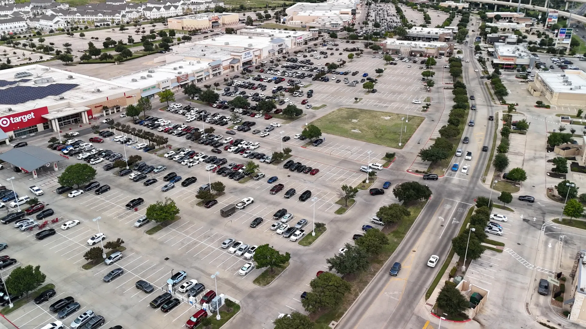 Stone Hill Town Center big box stores and restaurants