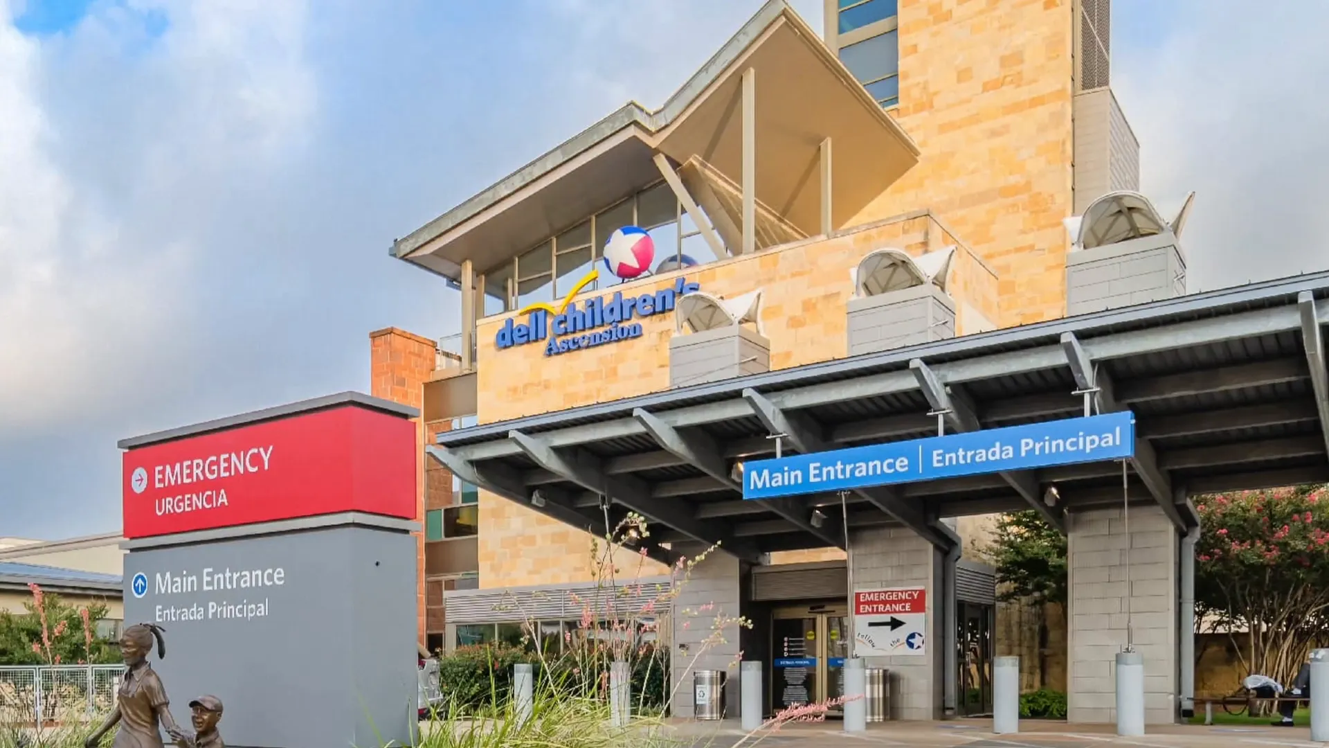Austin hospital exterior with emergency entrance