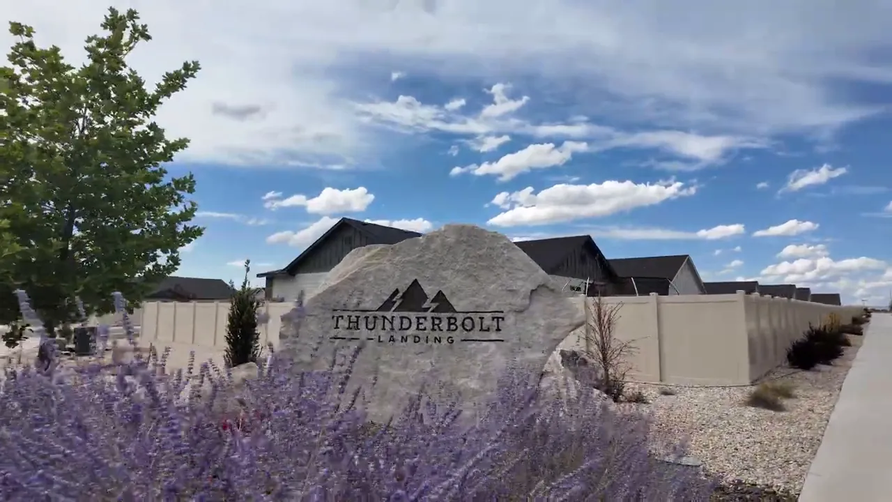 Thunderbolt Landing neighborhood entrance sign in Mountain Home Idaho