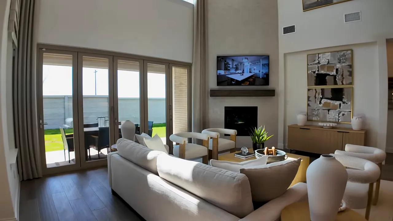 Informal dining wrapped in windows with open sightlines